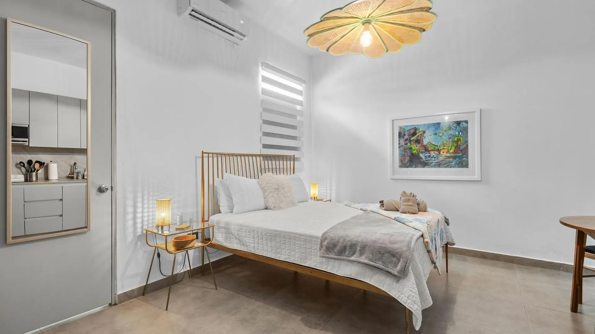 Elegant Studio With Balcony Private - Self Check In - Mm1 San Juan Appartement